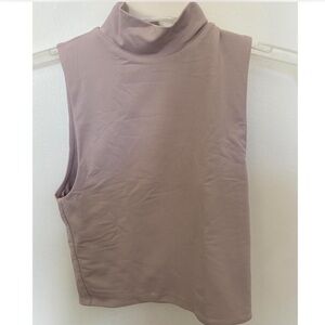Aritzia Babaton turtleneck crop top Size XS